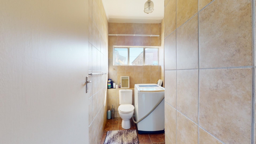 2 Bedroom Property for Sale in Potchefstroom North West